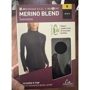 Paradox Women's Small BlackMerino Blend Performance Base Layer Long Sleeve Shirt